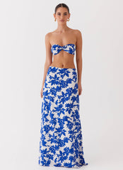 Womens Sky Gaze Twist Top in the colour Blue Floral in front of a light grey background