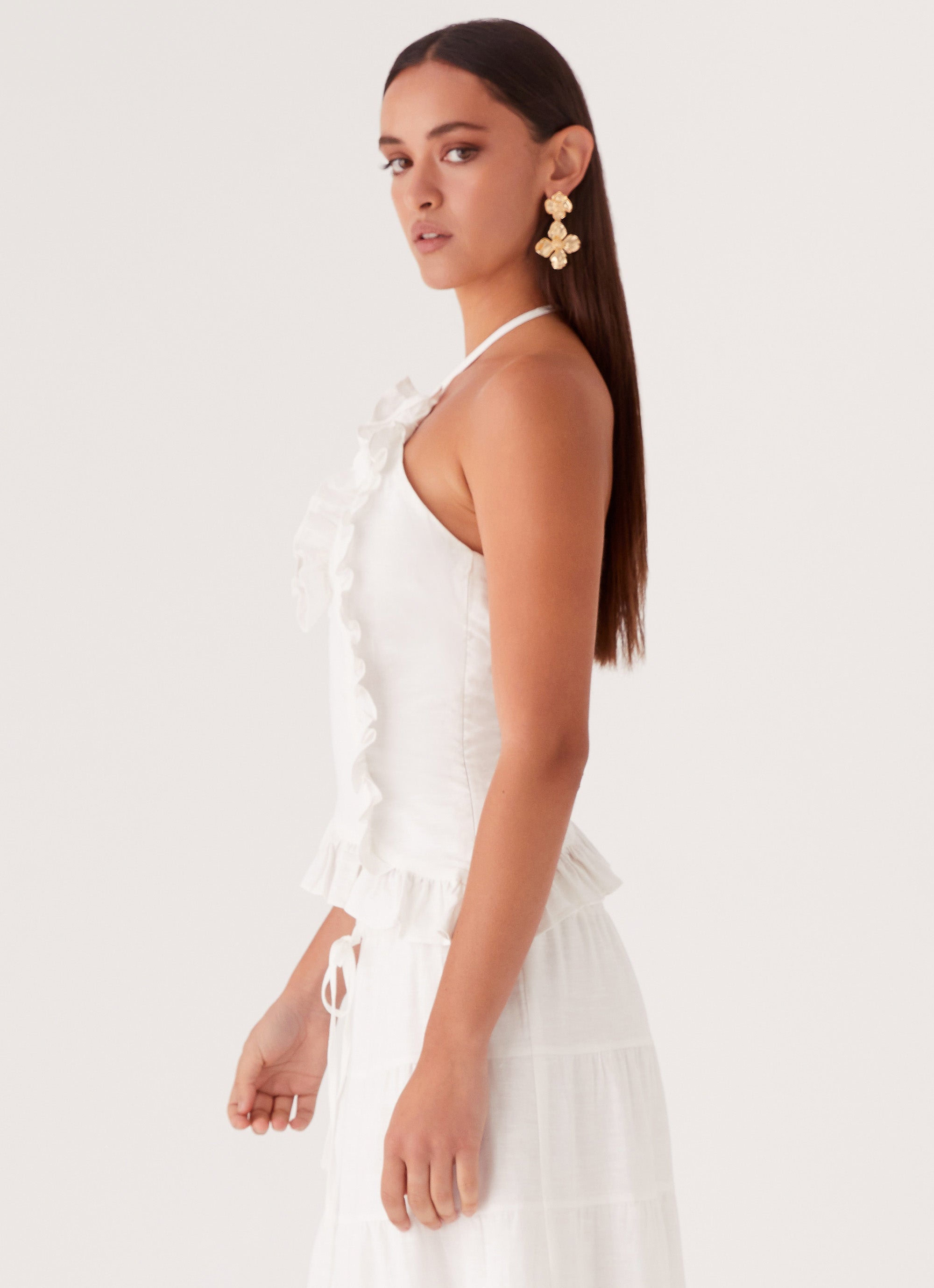 Womens Mariella Linen Top in the colour White in front of a light grey background
