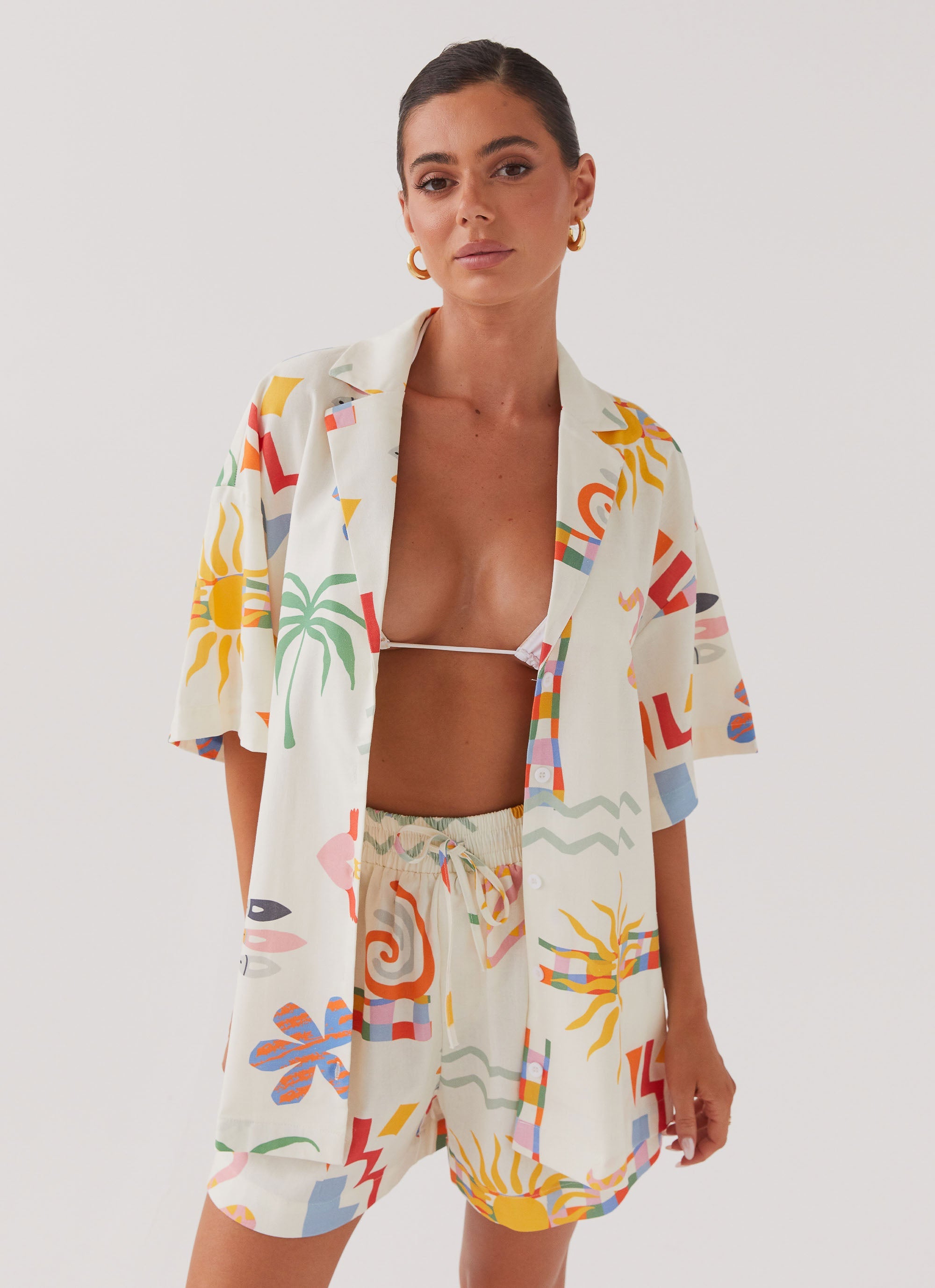 Womens Tallulah Linen Shorts in the colour Summer Palm in front of a light grey background