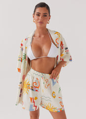 Womens Tallulah Linen Shorts in the colour Summer Palm in front of a light grey background