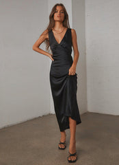 Loren Midi Dress - Black - Peppermayo US