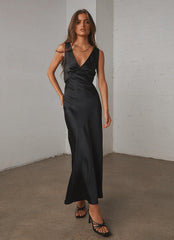Loren Midi Dress - Black - Peppermayo US