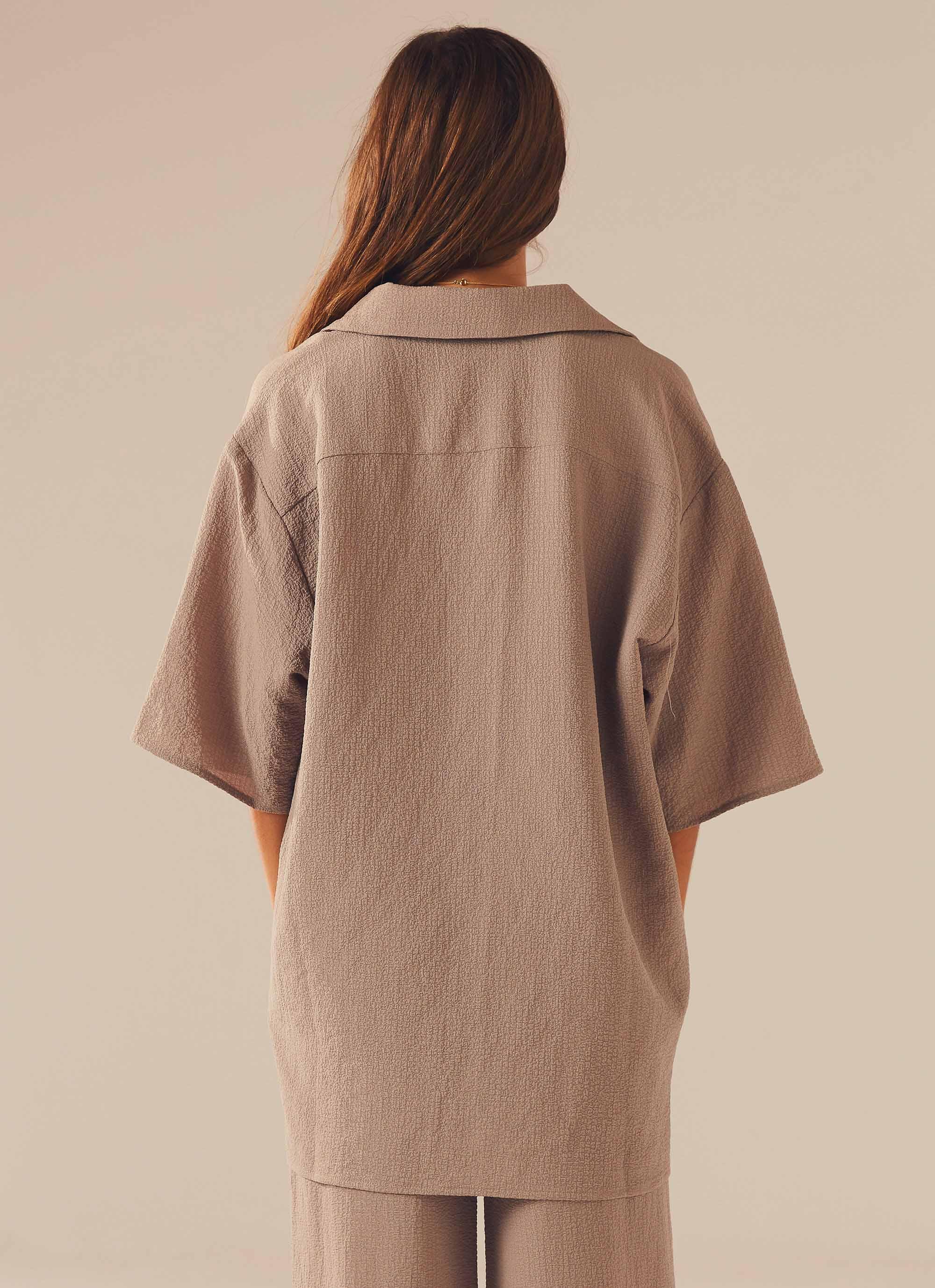 The Good Days Shirt - Taupe - Peppermayo US