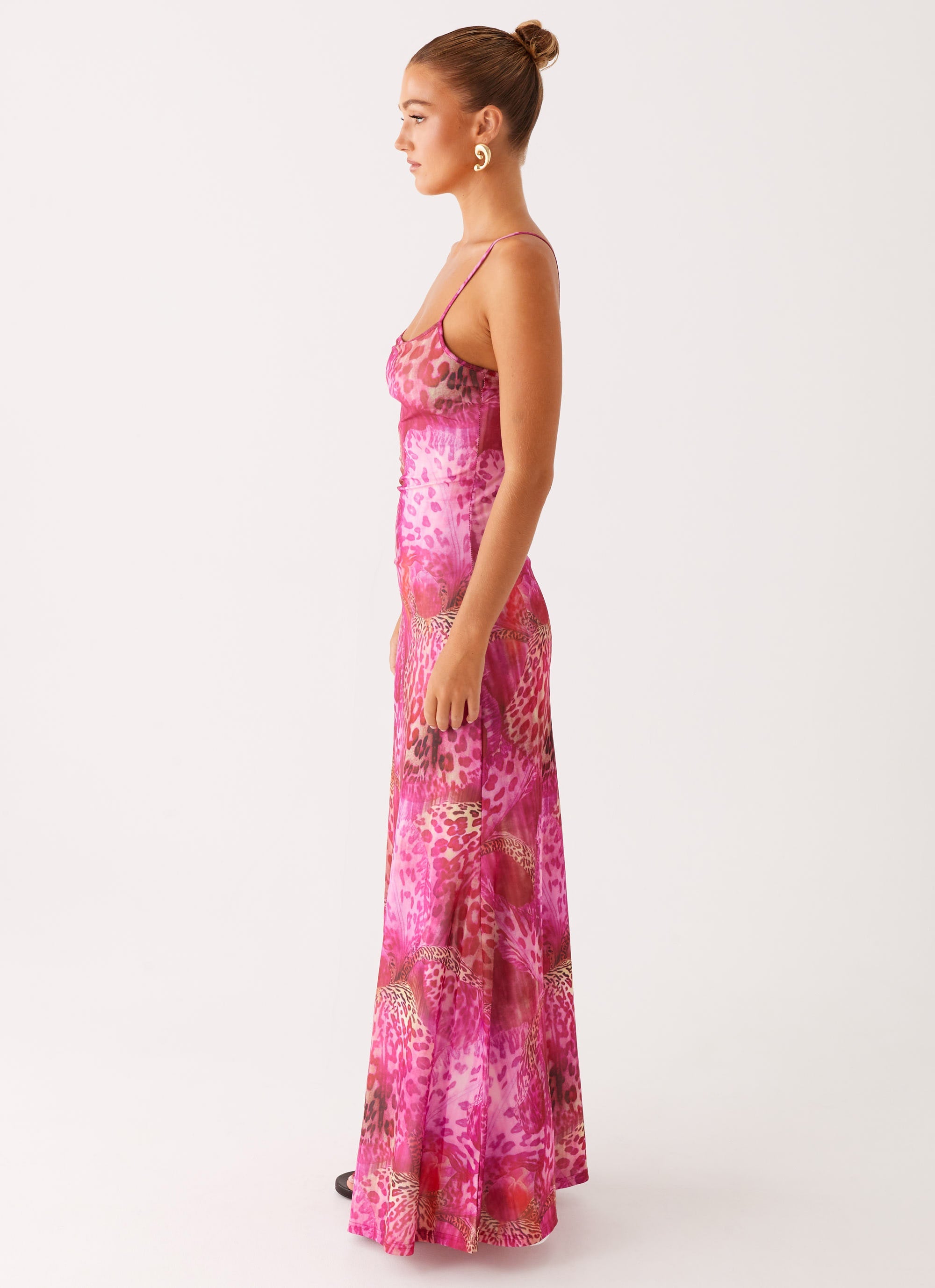 Evertte-Maxi-Dress-Lavender-Lagoon-2-Peppermayojpg